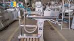 Envasadora de l�quidos pneum�tica em inox semi-autom�tica com dois bicos Y&G Packing Machinery