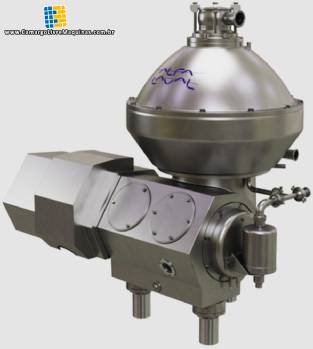 Centrifuga sepadora bactofuga clarificadora com descarga Alfa Laval