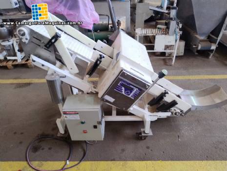 Detector de metais Fortress inclinado