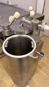 Canh�o pneum�tico para embutideira em a�o inox 45 litros