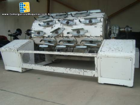 Centr�fuga industrial de ovos de p�scoa