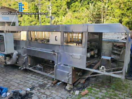 Linha para envase de gal�o garraf�o 10 e 20 litros com envasadora e rinser lavadora