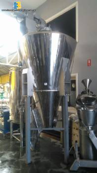 Silo misturador de p�s Hosokawa Micron