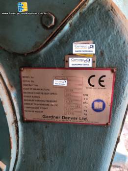 Compressor de ar de alta press�o isento de �leo 3 est�gios 260 kW Gardner Denver Belliss & Morcom modelo VH21 H3N