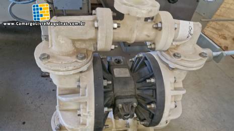 Bomba pneum�tica de duplo diafragma SANDPIPER