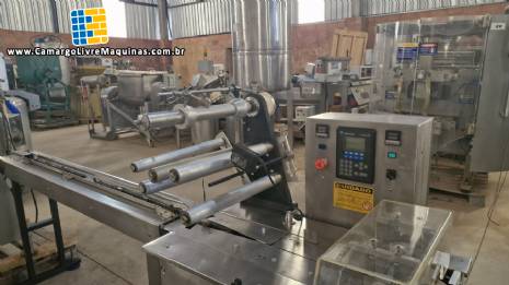 Embaladora flow pack R Camargo Mega Pack II