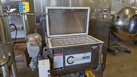 Misturador ribbon blender em a�o inox com revestimento interno poliamida Bravaeco 50 litros ano 2021