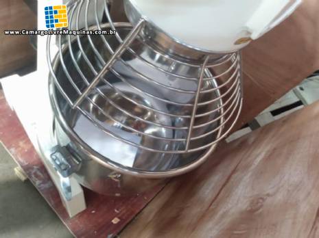 Batedeira planetária 30 L em inox Batedeira planetária 30 L em inox