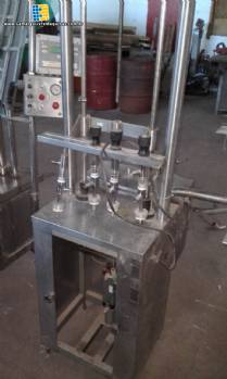Envasadora linear com 6 bicos em inox Envasadora linear com 6 bicos em inox