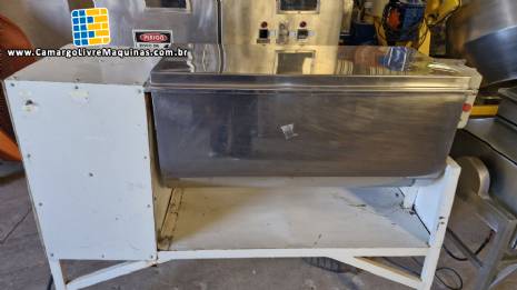 Misturador de pás horizontal em aço inox 200 litros 2 CV Misturador de pás horizontal em aço inox 200 litros 2 CV