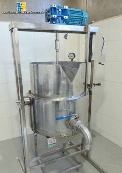 Tacho misturador basculante em inox a gás encamisado com camisa térmica 100 litros Tortugan Tacho misturador basculante em inox a gás encamisado com camisa térmica 100 litros Tortugan